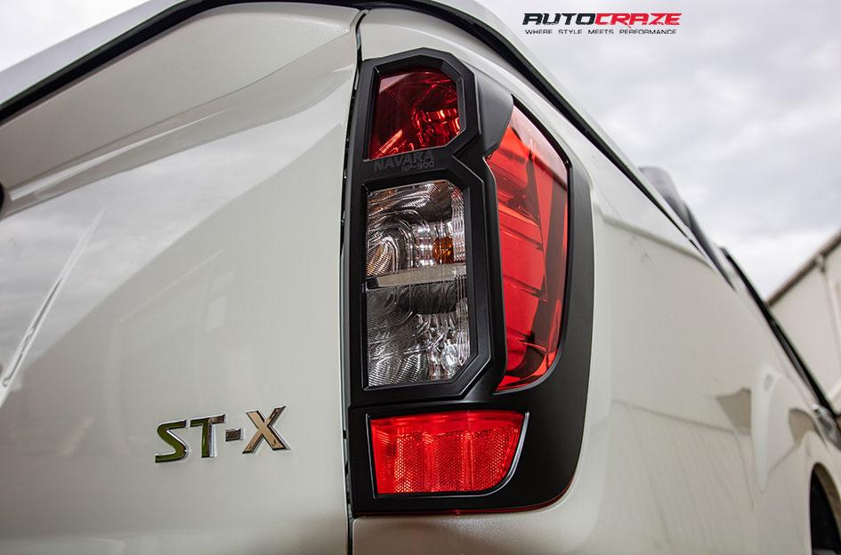 NISSAN NAVARA BOOST GLOSS BLACK MILLED ACCENTS